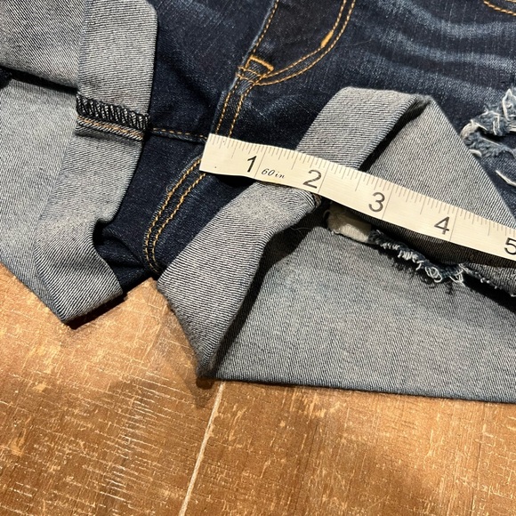 American Eagle Distresses Jean Shorts - Picture 4 of 9